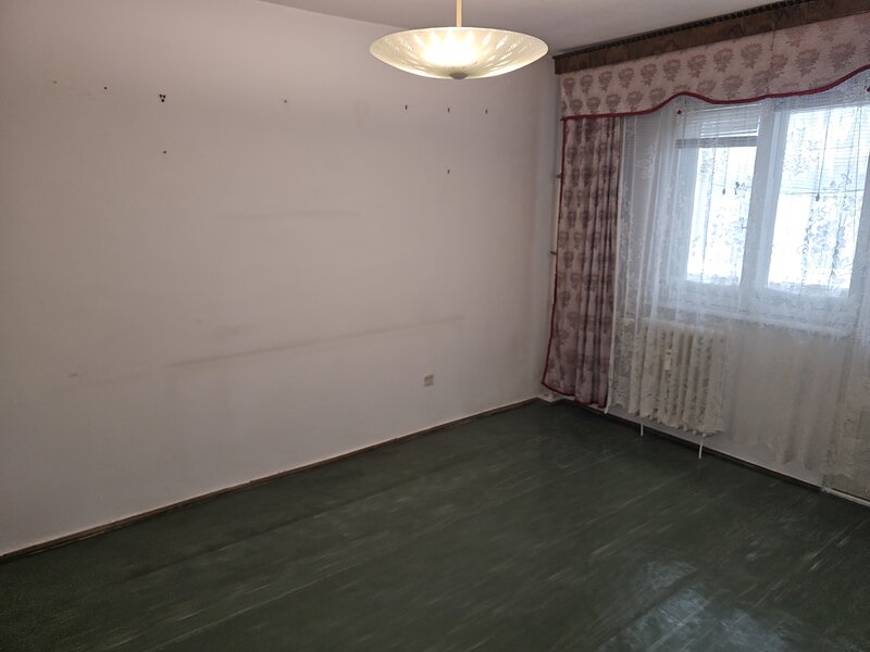 Berceni, strada Emil Racovita nr. 27,