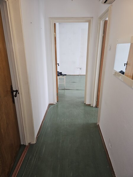 Berceni, strada Emil Racovita nr. 27,