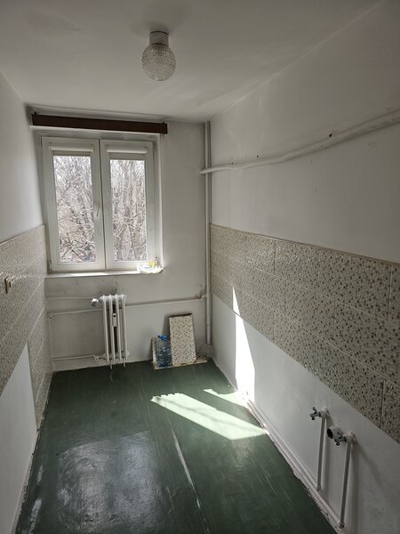 Berceni, strada Emil Racovita nr. 27,